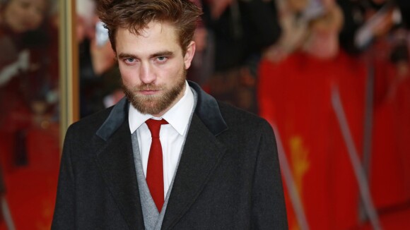 Robert Pattinson : Barbu sexy à Berlin au côté de Dane DeHaan amoureux
