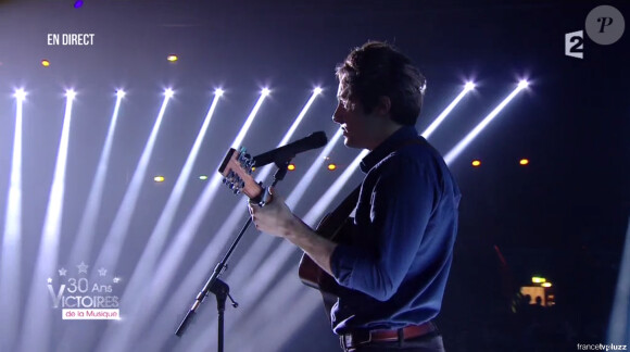 Vianney aux 30e Victoires de la musique, au Zénith de Paris, le 13 février 2015.