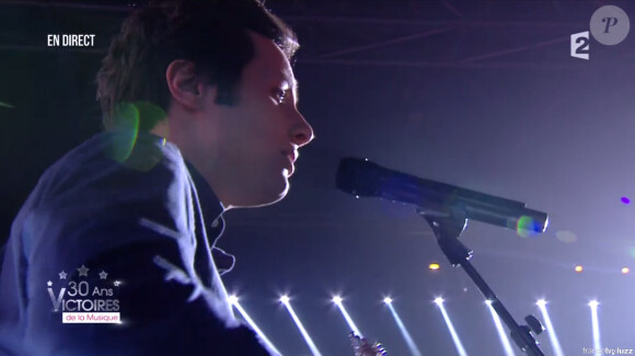 Vianney aux 30e Victoires de la musique, au Zénith de Paris, le 13 février 2015.