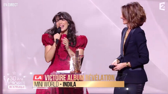 Victoires 2015 : Indila, révélation au bord de la syncope... et du hors-délai !