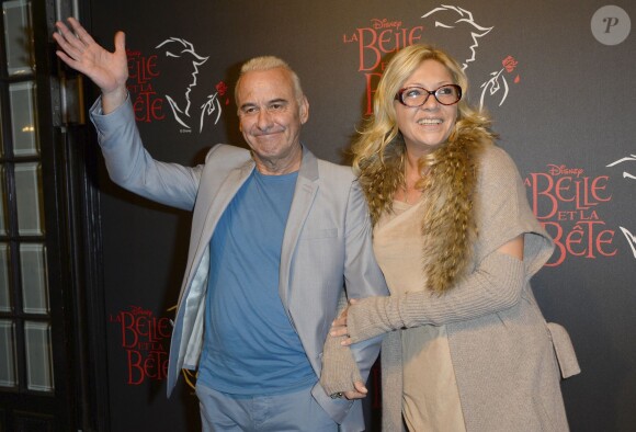 Michel Fugain et sa femme Sanda à la générale de la comédie musicale "La Belle et la Bête" au Théâtre Mogador à Paris le 24 octobre 2013.
