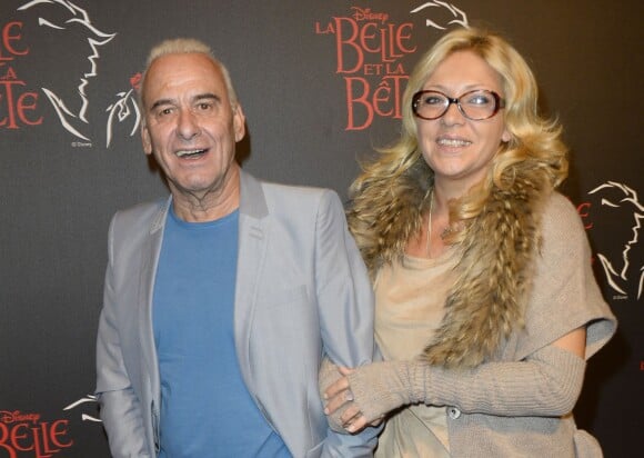 Michel Fugain et sa femme Sanda à la générale de la comédie musicale "La Belle et la Bête" au Théâtre Mogador à Paris le 24 octobre 2013.