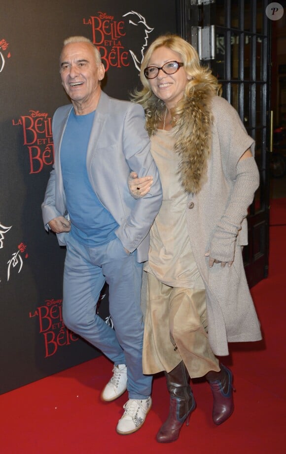 Michel Fugain et sa femme Sanda à la générale de la comédie musicale "La Belle et la Bête" au Théâtre Mogador à Paris le 24 octobre 2013.