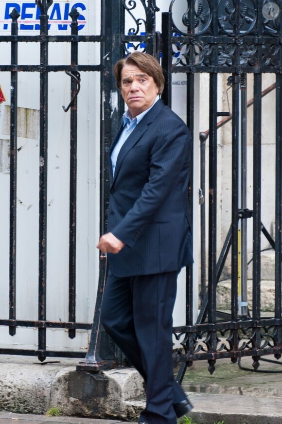 Bernard Tapie lors des funérailles de Thierry Roland en l'église Sainte-Clotilde, le 21 juin 2012 à Paris