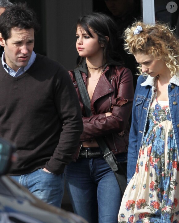 Selena Gomez et Paul Rudd sur le tournage de "The Revised Fundamentals of Caregivin" à Atlanta, le 29 janvier 2015