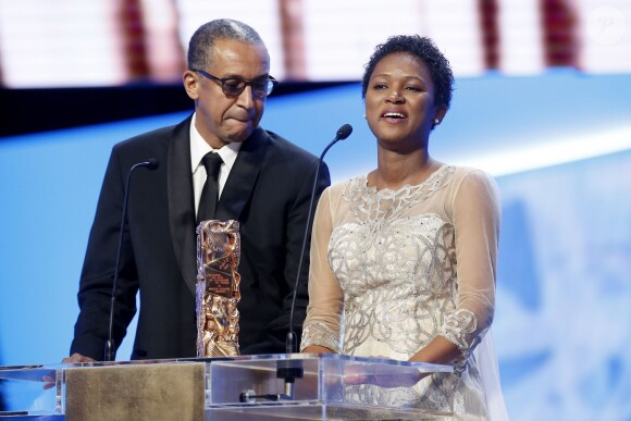 Abderrahmane Sissako et Kessen Tall (césar du meilleur scénario original pour le film "Timbuktu") - 40e cérémonie des César au théâtre du Châtelet à Paris, le 20 février 2015.