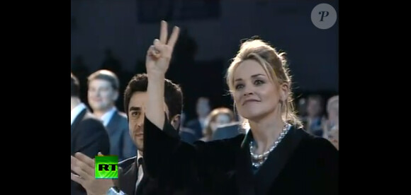 Sharon Stone lors de la performance de Vladimir Poutine durant un gala de bienfaisance à Saint-Petersbourg