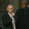 Vladimir Poutine en pleine performance durant un gala de bienfaisance à Saint-Petersbourg
