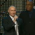  Vladimir Poutine chante Blueberry Hill lors d'un gala de bienfaisance &agrave; Saint-Petersbourg le 10 d&eacute;cembre 2010 