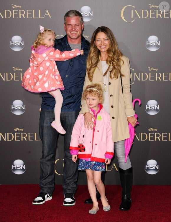 Eric Dane et Rebecca Gayheart en famille lors de l'avant-première du film Cendrillon à Los Angeles le 1er mars 2015