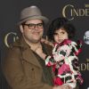 Josh Gad et sa fille lors de l'avant-première du film Cendrillon à Los Angeles le 1er mars 2015