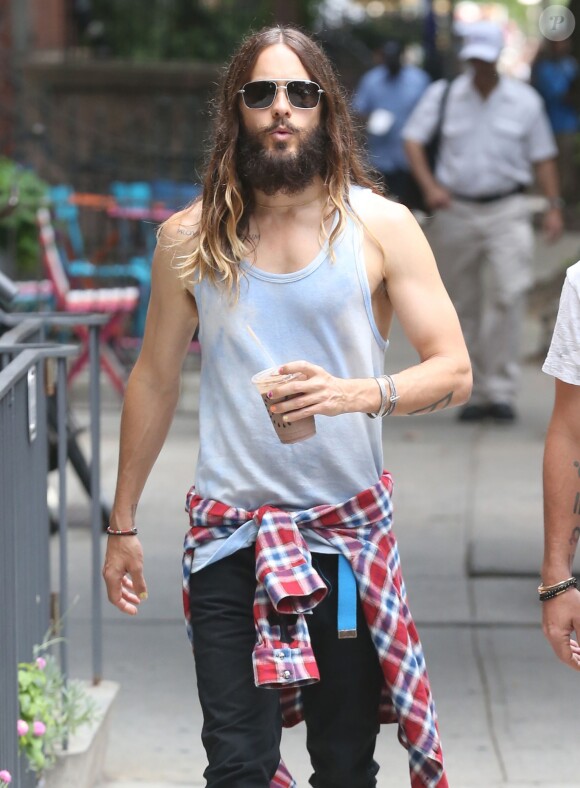 Jared Leto se balade avec son frère Shannon dans les rues de New York, le 19 août 2014.