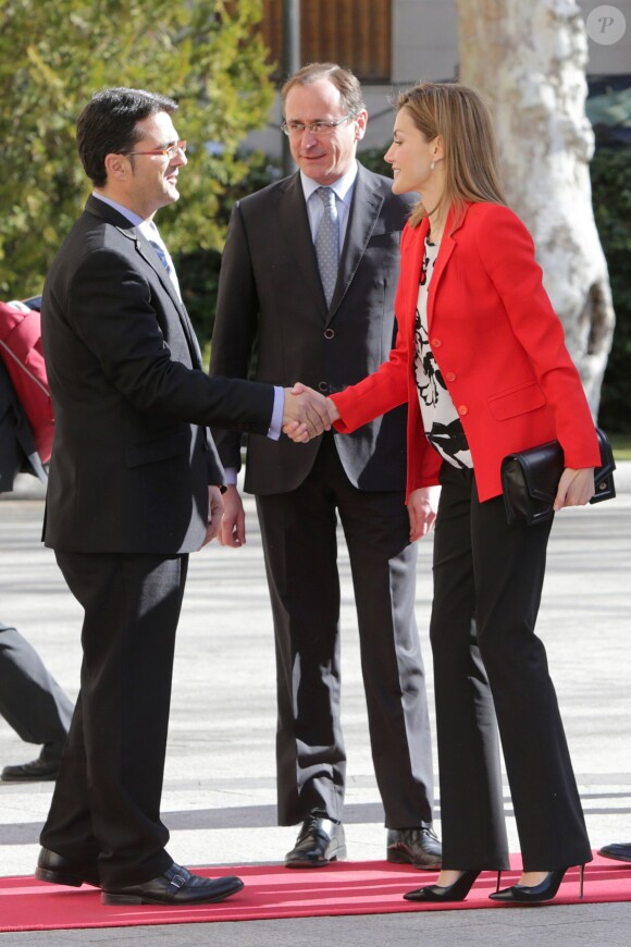 La reine Letizia d'Espagne assiste à une cérémonie au sénat pour la journée des maladies orphelines à Madrid. Le 5 mars 2015  Queen Letizia attends a ceremony the day of rare diseases in the Senate, in Madrid, on Thursday March 5, 201505/03/2015 - Madrid