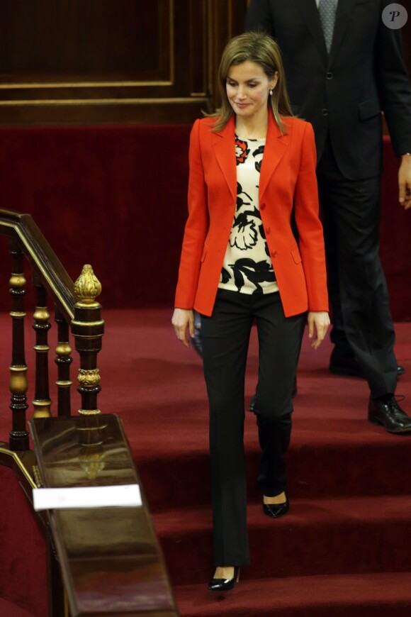 La reine Letizia d'Espagne assiste à une cérémonie au sénat pour la journée des maladies orphelines à Madrid. Le 5 mars 2015  Queen Letizia attends a ceremony the day of rare diseases in the Senate, in Madrid, on Thursday March 5, 201505/03/2015 - Madrid