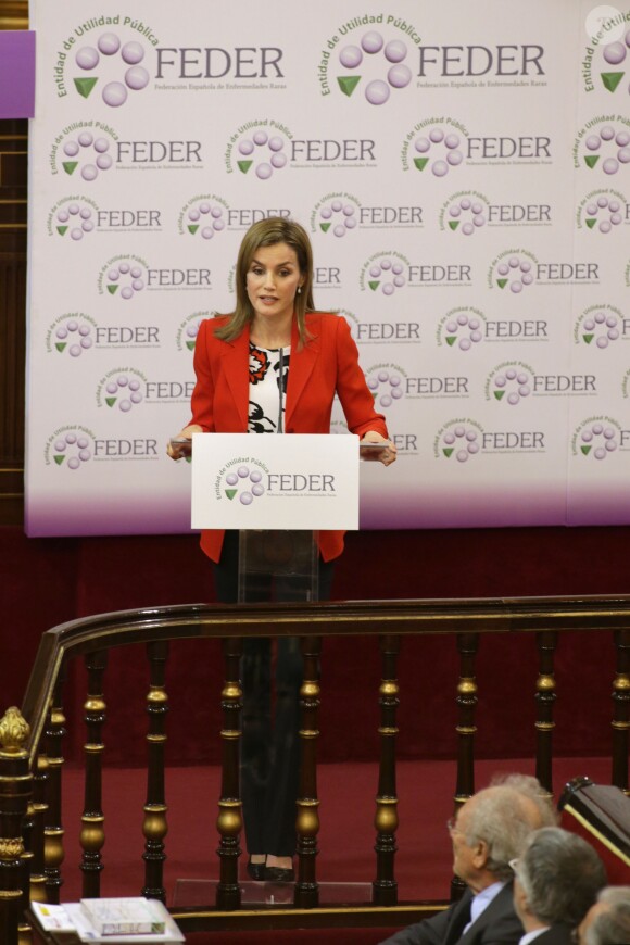 La reine Letizia d'Espagne assiste à une cérémonie au sénat pour la journée des maladies orphelines à Madrid. Le 5 mars 2015  Queen Letizia attends a ceremony the day of rare diseases in the Senate, in Madrid, on Thursday March 5, 201505/03/2015 - Madrid