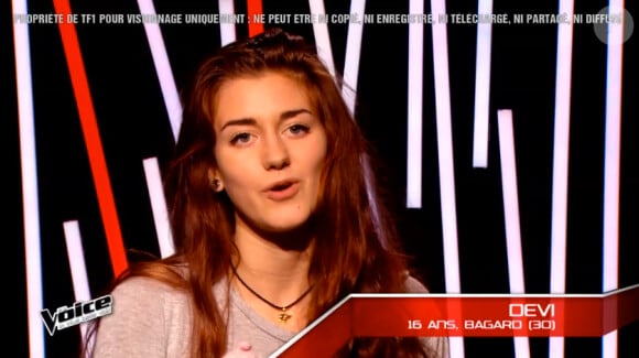 Manon Palmer face à Davy dans The Voice 4, le 7 mars 2015 sur TF1.