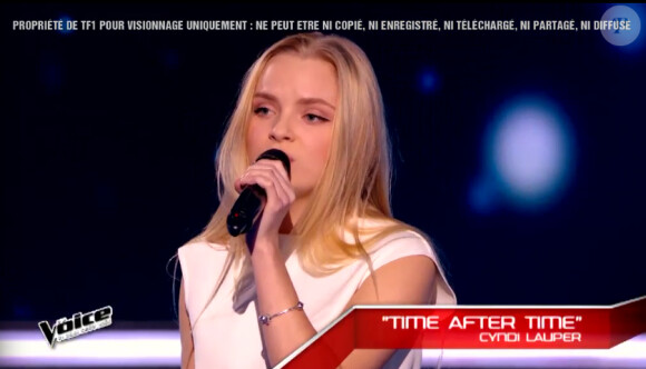 Johanna Serrano et Théo, dans The Voice 4, le 7 mars 2015 sur TF1.
