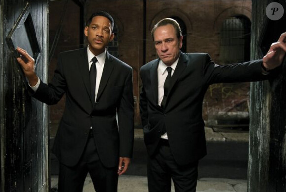 Les images du film Men In Black III, disponible sur le site Allociné. Au casting figurent l'acteur américain Will Smith et Tommy Lee Jones.