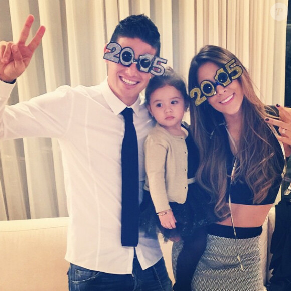 James Rodriguez avec sa femme Daniela Ospina et leur fille Salomé, le 31 décembre 2014.