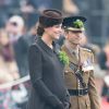 Kate Middleton, enceinte de huit mois, fêtant la Saint Patrick avec les Irish Guards à Aldershot.