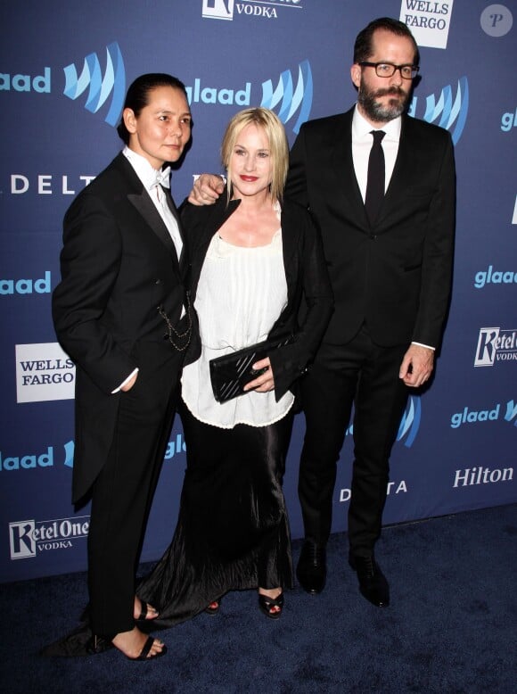 Guest, Patricia Arquette et son compagnon Eric White lors de la 26ème cérémonie des GLAAD Media Awards à Beverly Hills, le 21 mars 2015. 