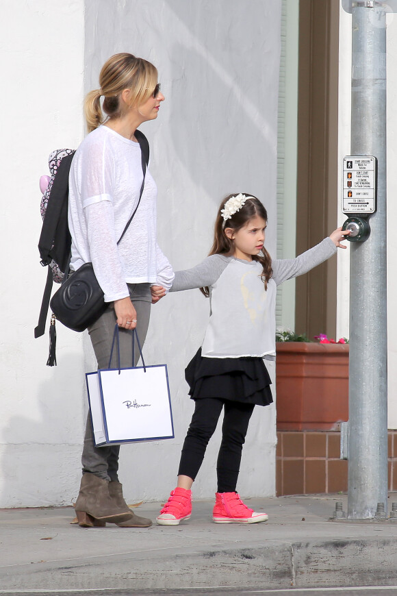 Sarah Michelle Gellar accompagne sa fille Charlotte à l'école, le 19 mars 2015  