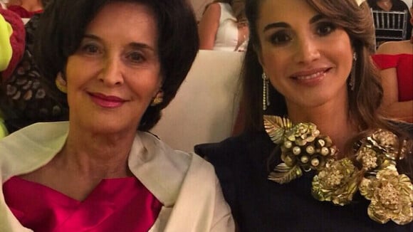 Rania de Jordanie : Tendre avec sa maman Ilham, et avec bien d'autres mamans...
