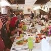 La reine Rania de Jordanie organisait le 21 mars 2015 un déjeuner à l'occasion de la Fête des mères, invitant des pensionnaires de maisons de retraite.