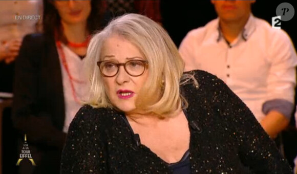 La comédienne Josiane Balasko, invitée sur le plateau d'Un soir à la tour Eiffel sur France 2, le mercredi 25 mars 2015.