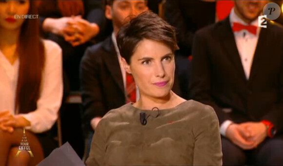 Alessandra Sublet présente Un soir à la tour Eiffel sur France 2, le mercredi 25 mars 2015.
