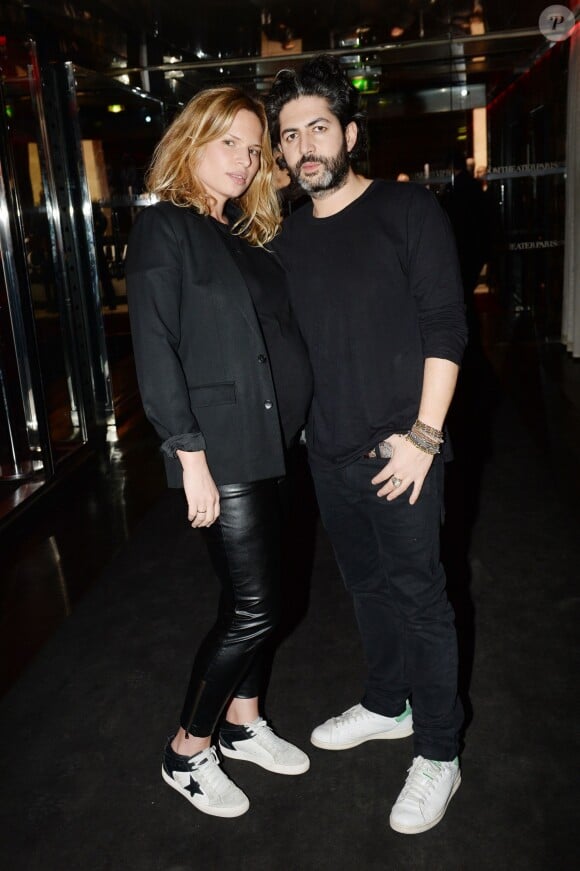 Exclusif - Prix Spécial - John Mamann et sa compagne Dorothée enceinte à l'anniversaire de Sébastien Jondeau au restaurant La Gioia à Paris, le 18 mars 2015.