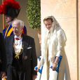  La reine Mathilde de Belgique accompagnait, malgré son genou blessé, son mari le roi Philippe en visite officielle au Vatican, le 9 mars 2015. 