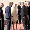 La reine Mathilde de Belgique accompagnait, malgré son genou blessé, son mari le roi Philippe en visite officielle au Vatican, le 9 mars 2015.