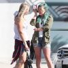Hilary Duff fait du shopping avec une amie à West Hollywood, le 26 mars2015 