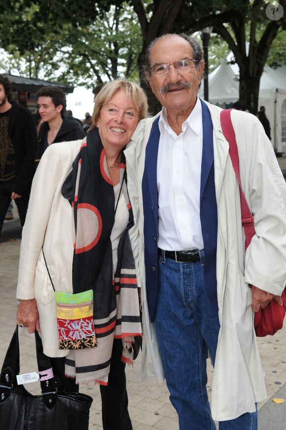 Gérard Hernandez et sa femme Micheline se promenent durant le 15e Festival de la Fiction Tv de La Rochelle. Le 12 septembre 2013.