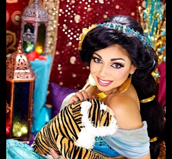 Promise Tamang sur Instagram se transforme princesse Jasmine 