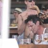 Exclusif - Tommy Lee et sa compagne Sofia Toufa profitent de leurs vacances à Saint-Barthélemy. Le couple a fait la fête au Nikki Beach....alcool et musique au programme. Le 5 avril 2015  Exclusive - For Germany Call for price - Tommy Lee on vacation in St Bath with his girl friend Sofia Toufa. After a day sailing, they went to party to Nikki beach...a lot of drinks , dance , music. At the end everybody drunk kissing around05/04/2015 - 