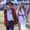 Gigi Hadid et son petit-ami Cody Simpson très amoureux au 3ème jour du Festival de "Coachella Valley Music and Arts" à Indio, le 11 avril 2015 