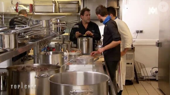 Jérémy, ancien candidat de Top Chef 2015, a encore manqué d'humilité lors de la finale de l'émission diffusée sur M6, le 13 avril 2015. Manque de chance pour lui, Michel Sarran ne trouve pas son bouillon aussi bon qu'il le prétend !