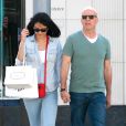  Bruce Willis et sa nouvelle femme Emma Heming font du shopping &agrave; Beverly Hills, le 13 avril 2015 