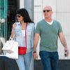 Bruce Willis et sa nouvelle femme Emma Heming font du shopping à Beverly Hills, le 13 avril 2015
