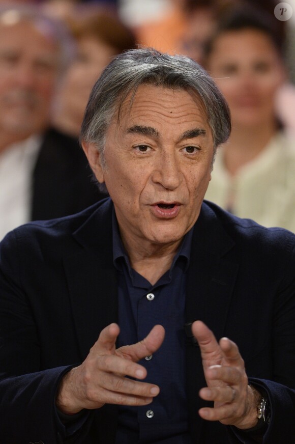 Richard Berry - Enregistrement de l'émission "Vivement Dimanche" à Paris le 15 avril 2015. L'émission sera diffusée le 19 Avril 2015.