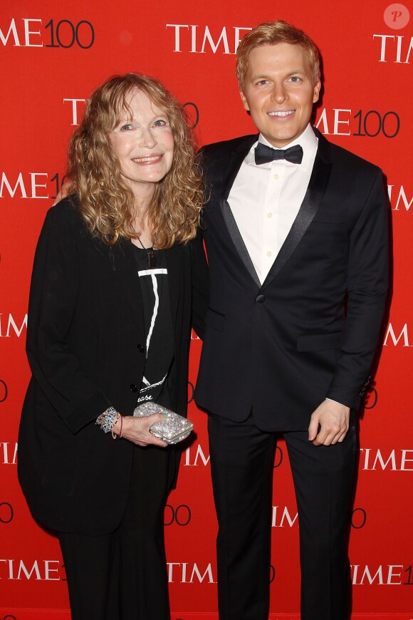 Mia et Ronan Farrow assistent au gala Time 100 du magazine TIME au Frederick P. Rose Hall. New York, le 21 avril 2015.