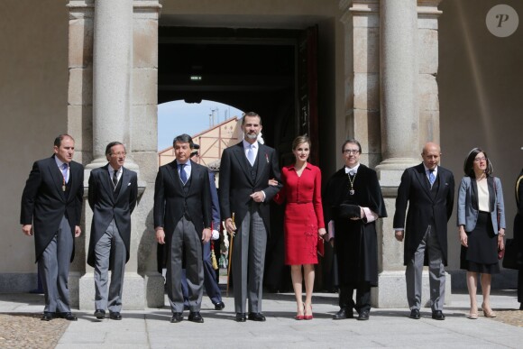 Le roi Felipe VI et la reine Letizia d'Espagne présidaient le 23 avril 2015 à l'université Alcala de Henares, à Madrid, pour la remise du prix littéraire Miguel de Cervantes à Juan Goytisolo