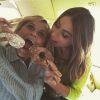 Sofia Vergara a ajouté une photo à son compte Instagram avec Reese Witherspoon pour la promotion de leur film Hot Pursuit, le 21 avril 2015