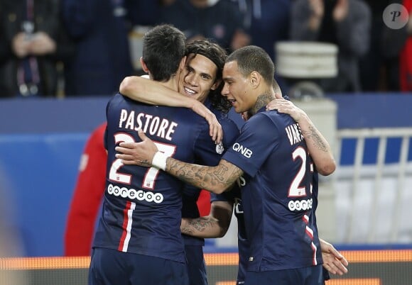 Edinson Cavani, Javier Pastore - Match de Ligue 1 PSG-Metz lors de la 32ème journée au Parc des Princes à Paris, le 28 avril 2015.28/04/2015 - Paris