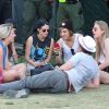 Kristen Stewart et Alicia Cargile lors du 3e jour du festival Coachella à Indio, le 19 avril 2015.