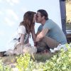 Exclusif - Joaquin Phoenix et Emma Stone s'embrassent sur le dernier film de Woody Allen en tournage dans le connecticut le 31 juillet 2014.