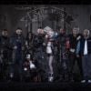 "La Task Force X réunie et prête" nous dit David Ayer. La Suicide Squad en détails, de gauche à droite : Adam Beach en Slipknot, Jai Courtney en Captain Boomerang, Cara Delevingne en Enchantress, Karen Fukuhara en Katana, Joel Kinnaman en Rick Flagg, Margot Robbie dans la peau de Harley Quinn, Will Smith en Deadshot, Adewale Akinnuoye-Agbaje en Killer Croc, et enfin Jay Hernandez en El Diablo.