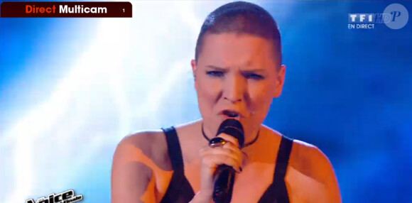 Anne Sila dans The Voice 4 (demi-finale), le samedi 18 avril 2015 sur TF1.